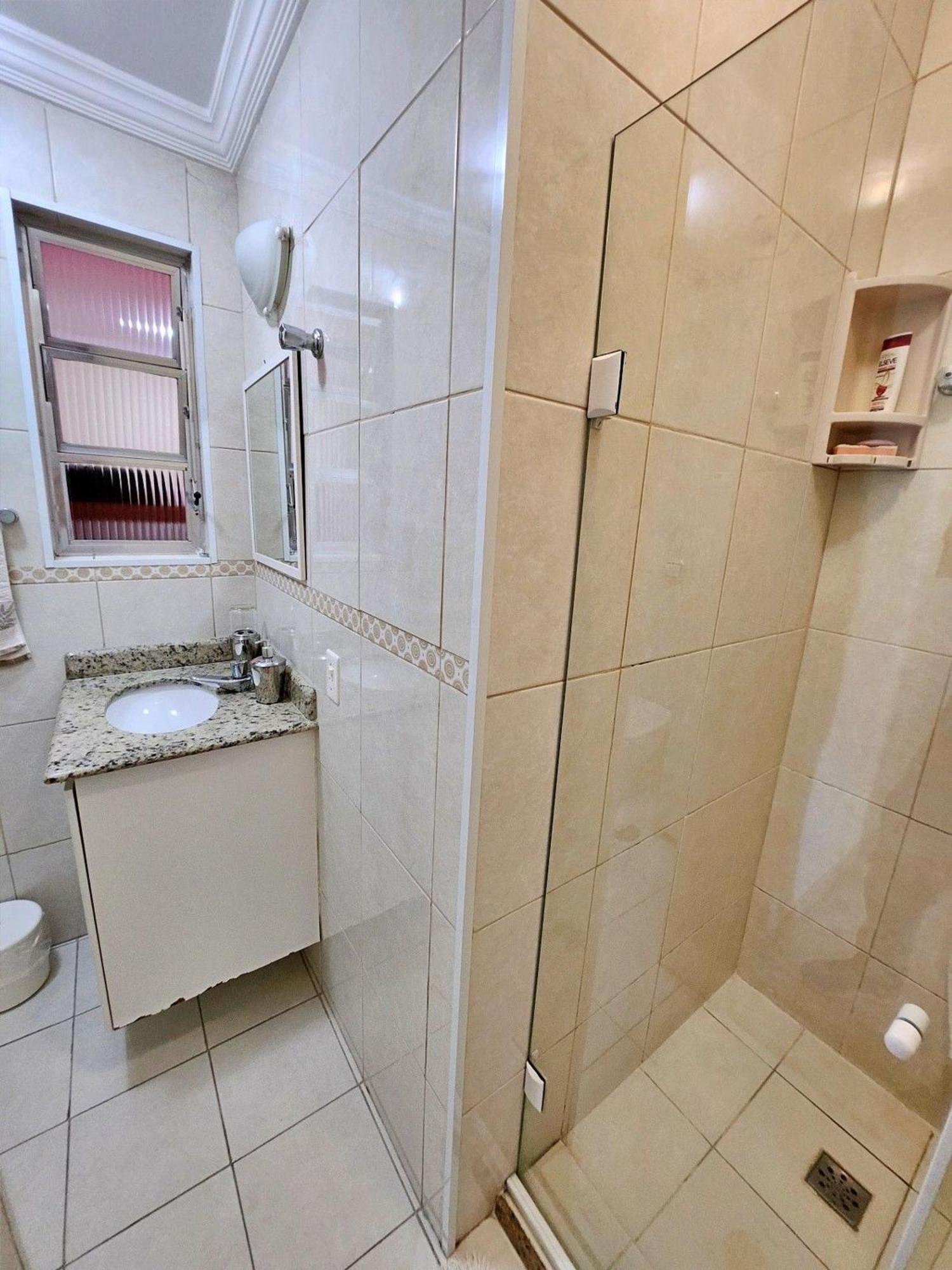 Apartamento Aconchegante Apto 01 Dorm C/sacada, Ar-cond, Wi-fi, Lado Guarujá